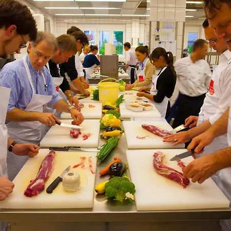 Hotel Western Premier Ib Friedberger Warte 4*