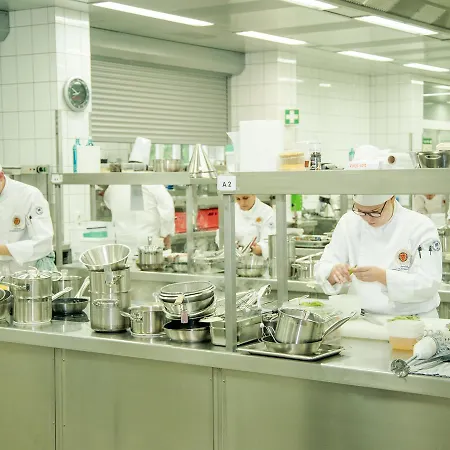 Western Premier Ib Friedberger Warte