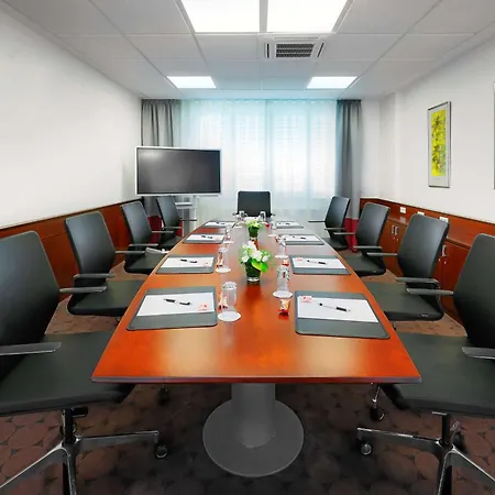 弗里德博格瓦特贝斯特韦斯特高级ib酒店 美因河畔法兰克福