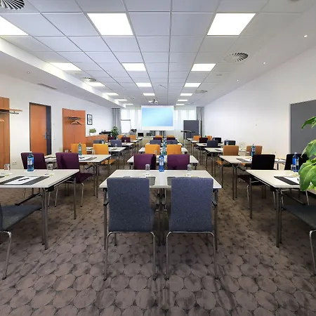 弗里德博格瓦特贝斯特韦斯特高级ib酒店 酒店 4*