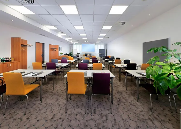 Hotel Western Premier Ib Friedberger Warte 4*